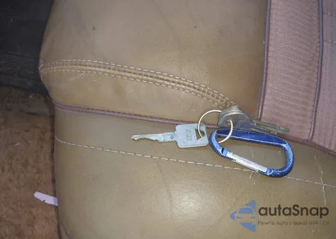 1983 Jeep Wagoneer from USA, damaged, VIN 1JCNJ15N5DT008983